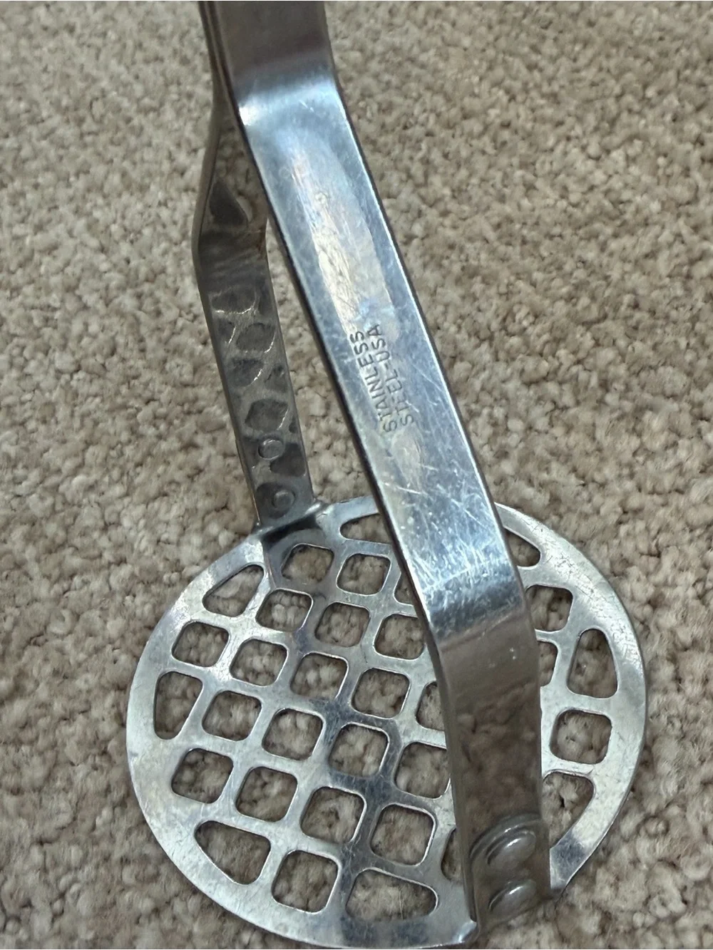 Vintage EKCO Stainless Steel Potato Masher Black Daisy Floral Handle USA 10” MCM